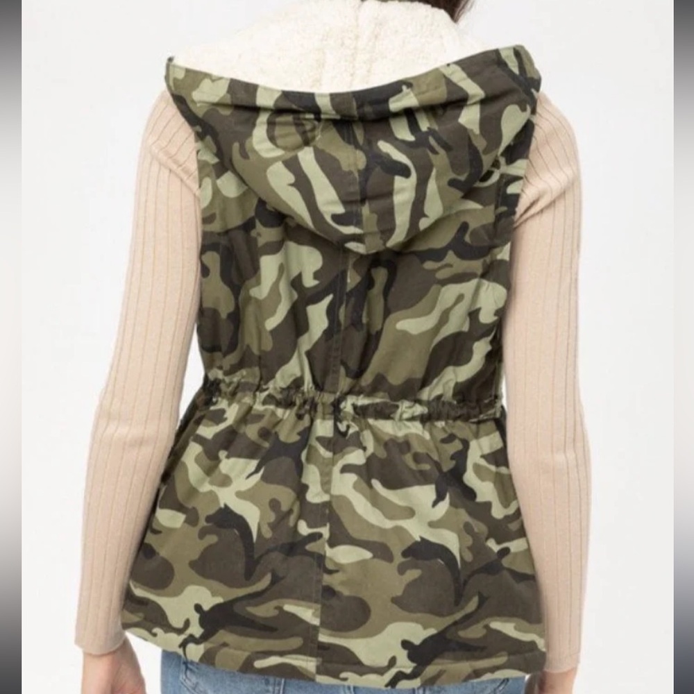 **NWT** Love Tree Hooded Vest - Picture 2 of 9